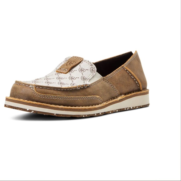 *NWT* Ariat Women's Brown and White Slip on Cruiser Shoe - Picture 4 of 6